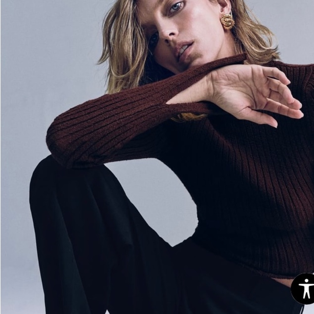 Zara Burgundy Ribbed Knit Top. NWT. Size Large. - Picture 2 of 10